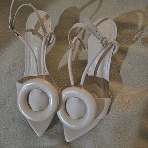 Cecelia New York Women's Cream Heels